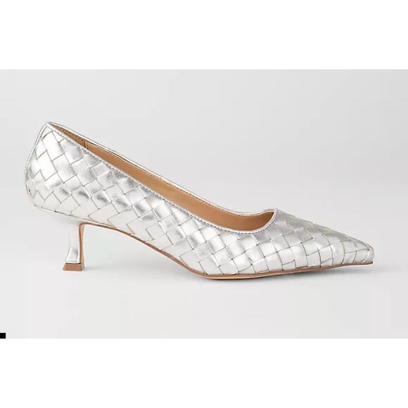 Ann Taylor Silver Weaved Kitten Heel Pumps - Size 7M - Picture 1 of 6